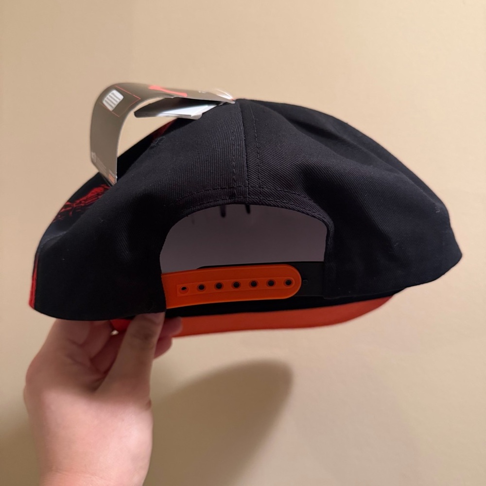 Batman Black and Red Hat - Picture 2 of 4
